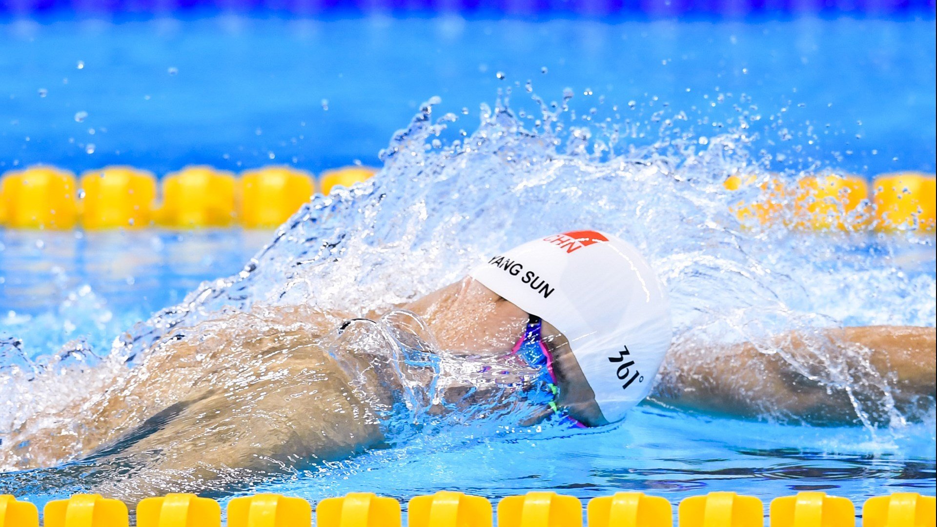 爱游戏综合娱乐-“安赫尔·巴尔博萨的速度与力量结合,成为美洲狮队的新进攻核心”